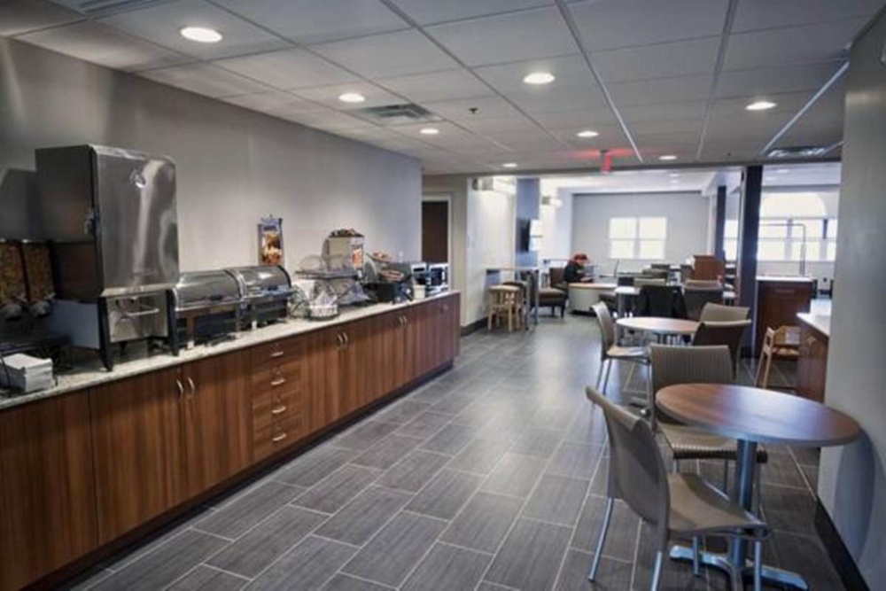 Microtel Inn & Suites by Wyndham Sault Ste. Marie Image 10