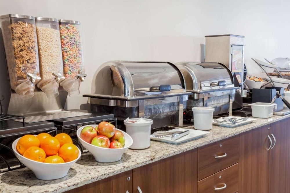 Microtel Inn & Suites by Wyndham Sault Ste. Marie Image 18