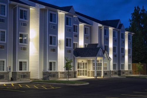 Microtel Inn & Suites by Wyndham Sault Ste. Marie image 3