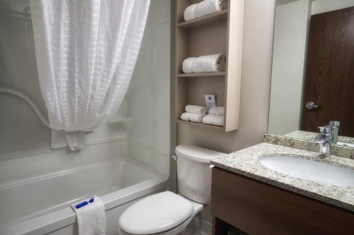 Microtel Inn & Suites by Wyndham Sault Ste. Marie image 4